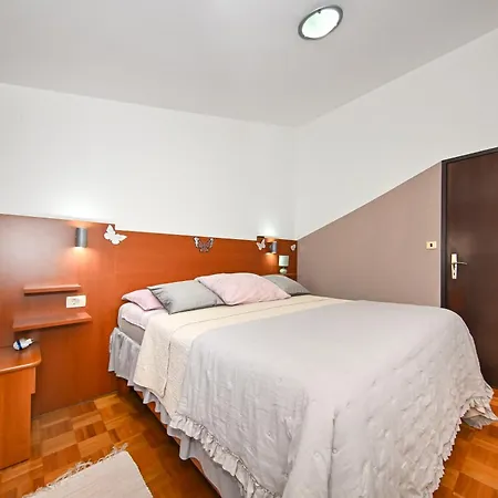 Apartman Ap Silvija Zára