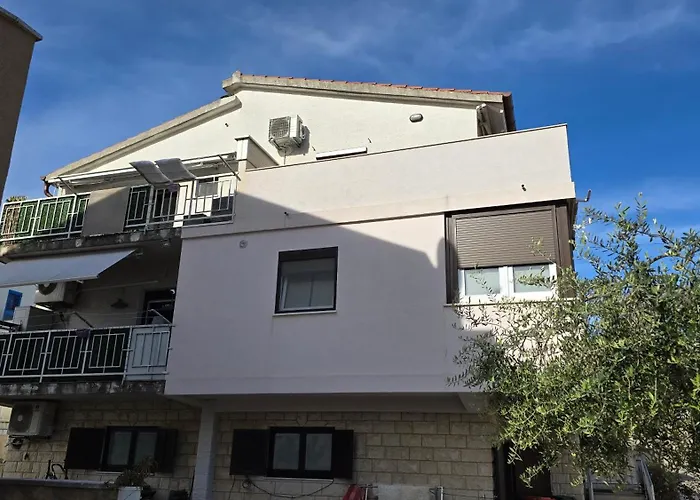 דירה Ap Silvija זאדאר