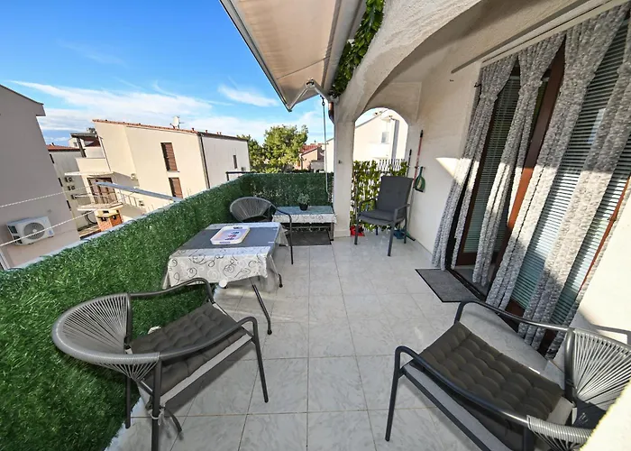 Ap Silvija דירה *