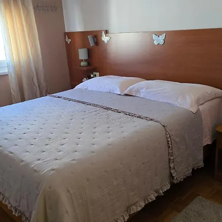 Ap Silvija Apartment *