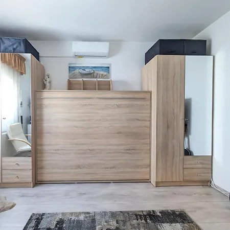 Ap Silvija 자다르